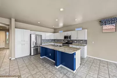 11013 W Utopia Road, Peoria, AZ 85373 - Photo 11
