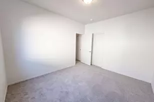 719 W Lydia Ln, Phoenix, AZ 85041 - Photo 13