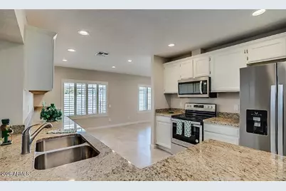 15638 N 54th Street, Scottsdale, AZ 85254 - Photo 5