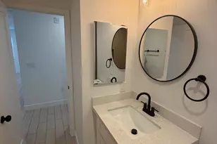 330 E Whitton Ave, Phoenix, AZ 85012 - Photo 13