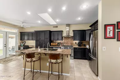 17959 W Deneen Way, Surprise, AZ 85374 - Photo 11