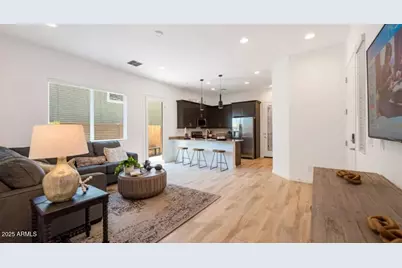 8001 W Rowel Road, Peoria, AZ 85383 - Photo 15