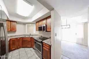 9223 N 47th Ct, Glendale, AZ 85302 - Photo 3