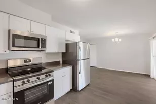 7239 W Cavalier Dr, Glendale, AZ 85303 - Photo 17