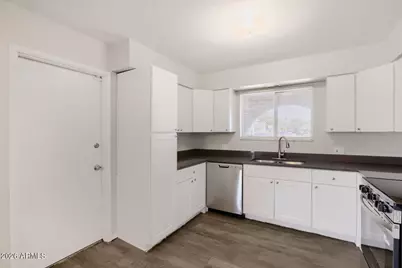 7239 W Cavalier Drive, Glendale, AZ 85303 - Photo 15
