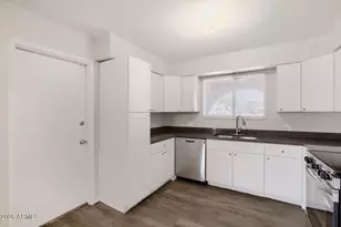 7239 W Cavalier Dr, Glendale, AZ 85303 - Photo 15