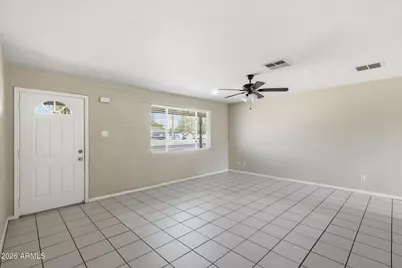 3001 N 55th Avenue, Phoenix, AZ 85031 - Photo 9