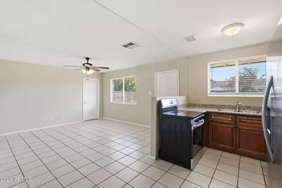 3001 N 55th Avenue, Phoenix, AZ 85031 - Photo 15