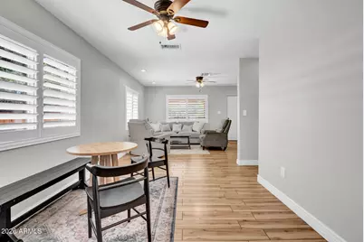 2405 N 27th Place, Phoenix, AZ 85008 - Photo 9