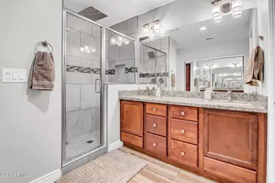 2405 N 27th Place, Phoenix, AZ 85008 - Photo 15