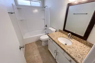 4038 W Mercer Ln, Phoenix, AZ 85029 - Photo 9