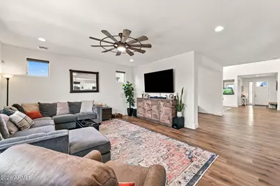 9452 E Saturn Avenue, Mesa, AZ 85212 - Photo 7