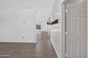7123 W Palo Verde Dr, Glendale, AZ 85303 - Photo 5