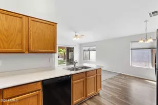 15011 W Hearn Rd, Surprise, AZ 85379 - Photo 17