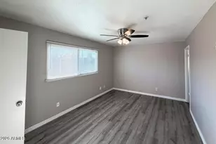 6301 W Earll Dr, Phoenix, AZ 85033 - Photo 3