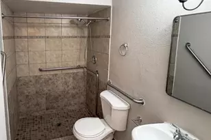 6301 W Earll Dr, Phoenix, AZ 85033 - Photo 7