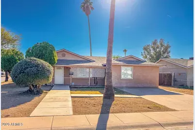 6301 W Earll Drive, Phoenix, AZ 85033 - Photo 1