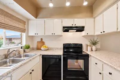 904 S Melody Lane, Tempe, AZ 85281 - Photo 5