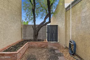 904 S Melody Ln, Tempe, AZ 85281 - Photo 37