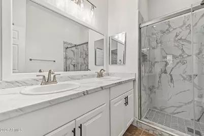 2241 E Pinchot Avenue #7C, Phoenix, AZ 85016 - Photo 17