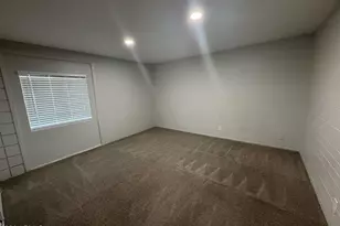 2034 W Cactus Rd, Phoenix, AZ 85029 - Photo 5