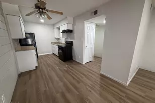2034 W Cactus Rd, Phoenix, AZ 85029 - Photo 3