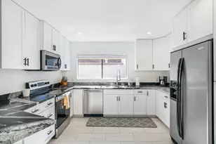 6349 N 78th St, Scottsdale, AZ 85250 - Photo 1