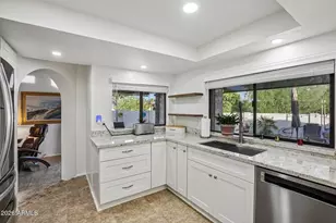 9025 S 47th Pl, Phoenix, AZ 85044 - Photo 7