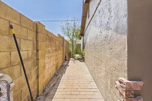1201 E Griswold Rd, Phoenix, AZ 85020 - Photo 33