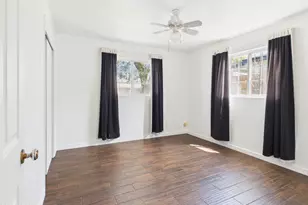 1201 E Griswold Rd, Phoenix, AZ 85020 - Photo 19