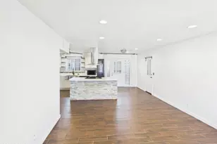 1201 E Griswold Rd, Phoenix, AZ 85020 - Photo 11