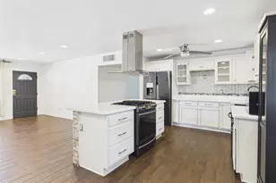 1201 E Griswold Rd, Phoenix, AZ 85020 - Photo 9