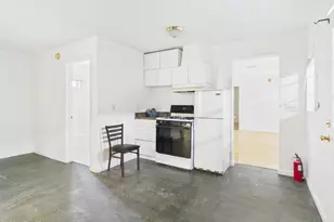 1201 E Griswold Rd, Phoenix, AZ 85020 - Photo 25