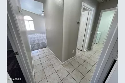 11231 W Golden Lane, Peoria, AZ 85345 - Photo 23