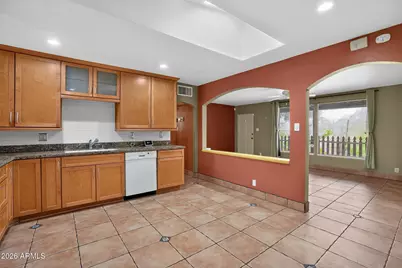 315 W Glenrosa Avenue, Phoenix, AZ 85013 - Photo 1