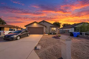 1725 E Pueblo Ave, Phoenix, AZ 85040 - Photo 1