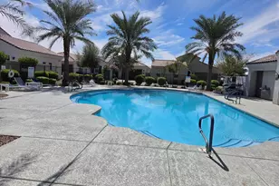 221 E Balsam Dr, Chandler, AZ 85286 - Photo 5