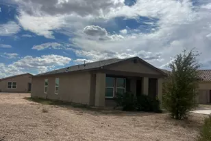 12209 W Carousel Dr, Arizona City, AZ 85123 - Photo 5