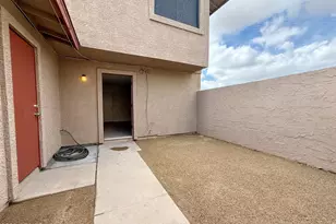 5039 N 39th Ln, Phoenix, AZ 85019 - Photo 23
