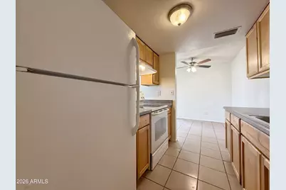 5039 N 39th Lane, Phoenix, AZ 85019 - Photo 9