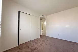 5039 N 39th Ln, Phoenix, AZ 85019 - Photo 17