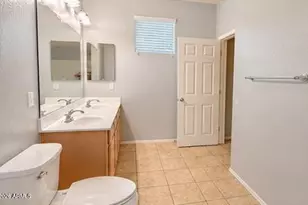 16366 W Moreland St, Goodyear, AZ 85338 - Photo 9