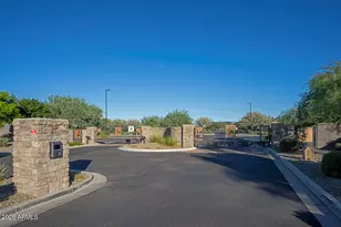 4542 E Vista Bonita Dr, Phoenix, AZ 85050 - Photo 33
