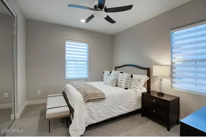 4542 E Vista Bonita Drive, Phoenix, AZ 85050 - Photo 23