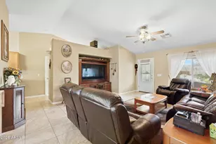 10426 W Catalina Dr, Arizona City, AZ 85123 - Photo 5