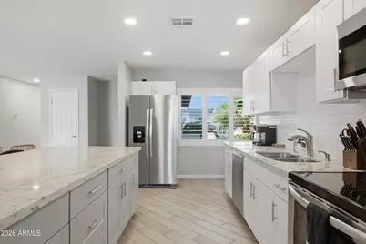 6444 E Sheridan Street, Scottsdale, AZ 85257 - Photo 9
