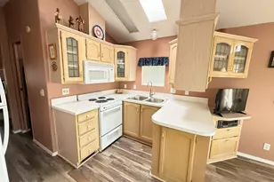 648 Hawks Eye Dr, Apache Junction, AZ 85119 - Photo 7