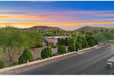 5039 W Misty Willow Lane, Glendale, AZ 85310 - Photo 3