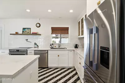 6146 N 10th Avenue, Phoenix, AZ 85013 - Photo 9
