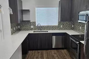 7981 E Wilshire Dr, Scottsdale, AZ 85257 - Photo 9